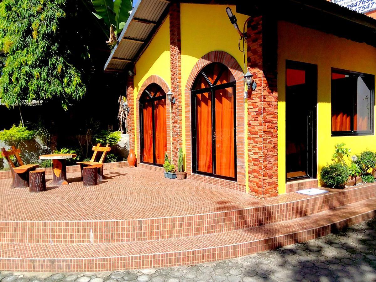 Jun And Carol Beach Cottages 파굿풋 외부 사진