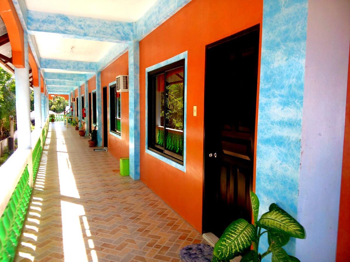 Jun And Carol Beach Cottages 파굿풋 외부 사진