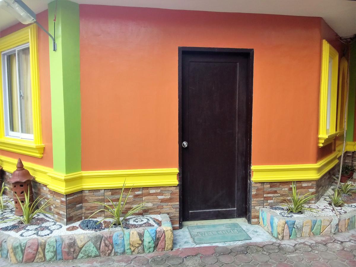Jun And Carol Beach Cottages 파굿풋 외부 사진